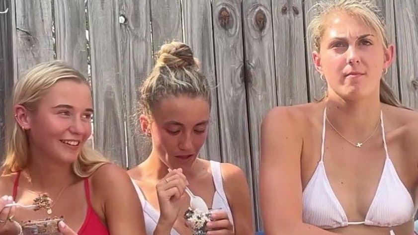 EPIC CANDID BIKINI TRIO TEENS IN WATER PARK (FULL VIDEOS)