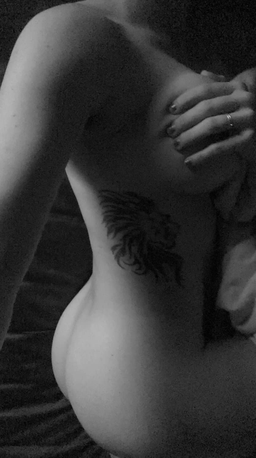 Outdoor slut wife Ally, 27 SD, knows she gets everyone hard