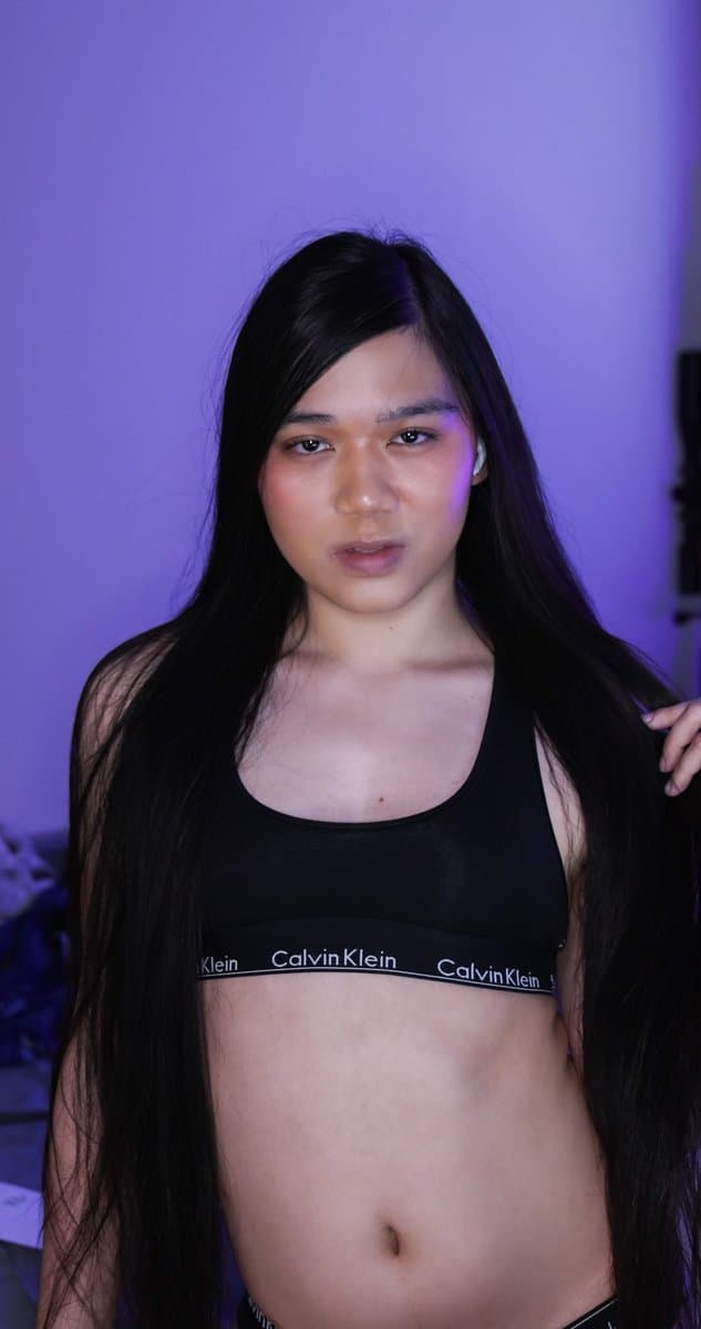 [FURRY] ??? vietnamese nonbinary femboy with a cute face (ņöväfłüffÿħüşķŷ)