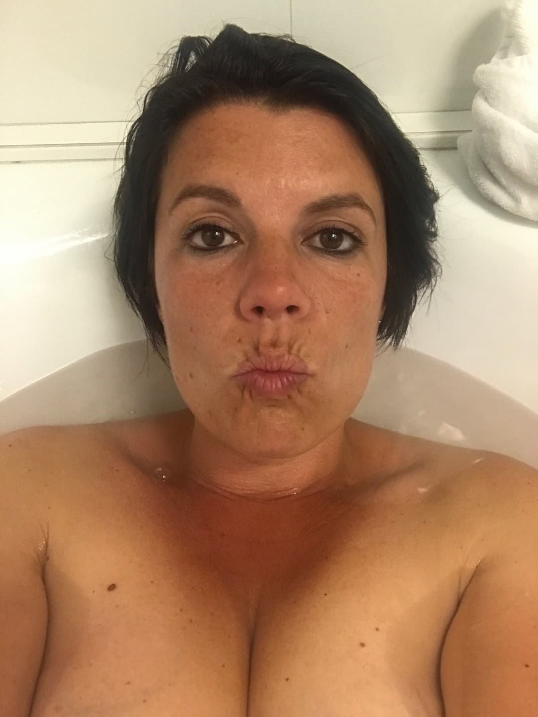 Toutes mes vidéos ont été supprimées ? me revoilà ❤️ avec ma mère ???