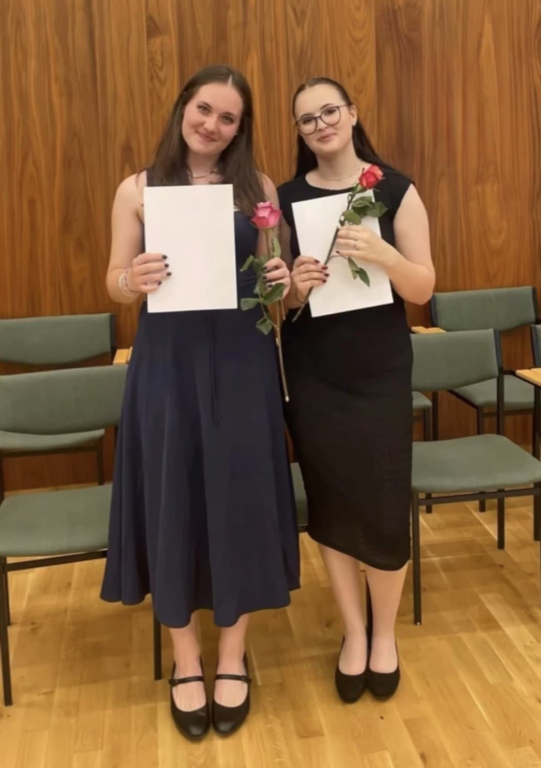 Imagine these 2 tied up in your Basement. Kik Fuaneeb