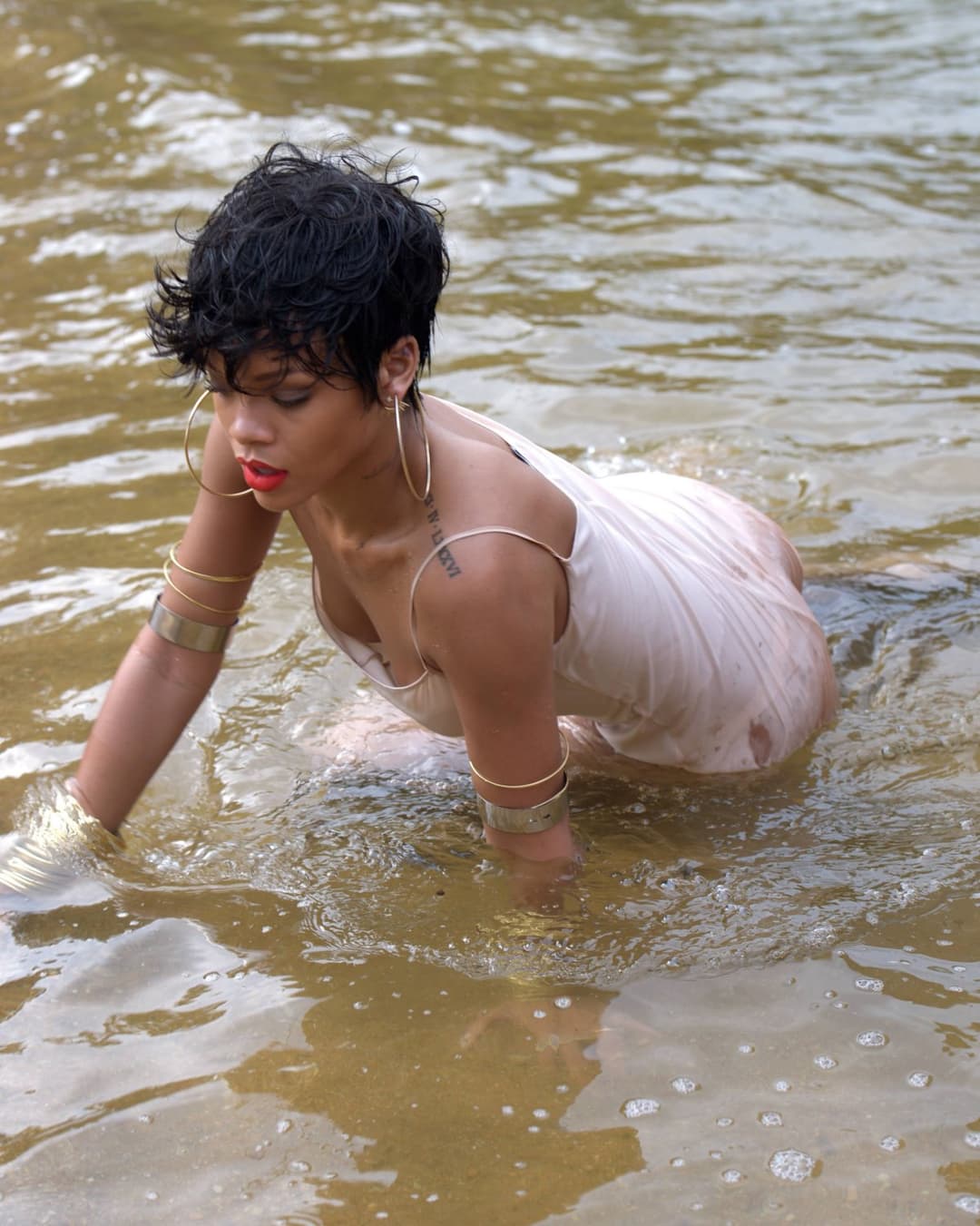 Rihanna - 2014 Vogue Brazil Outtakes v1