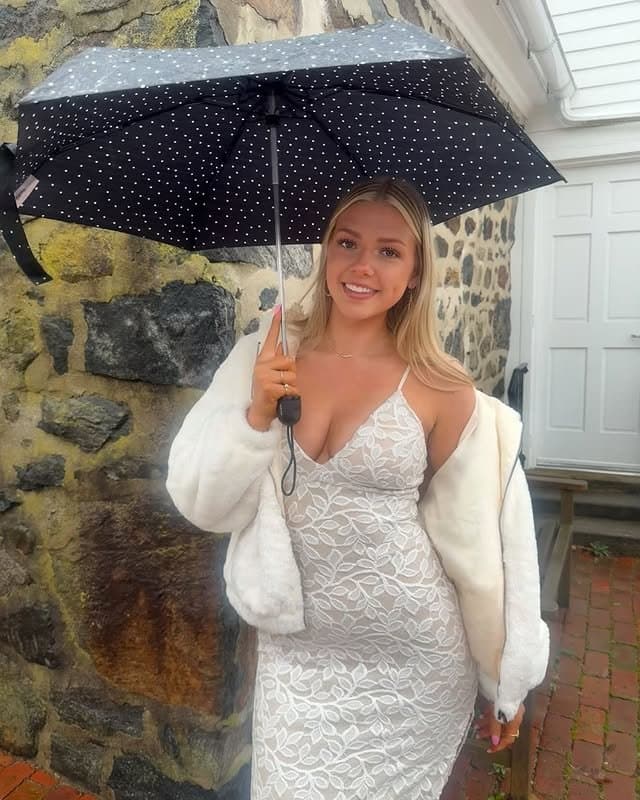 Sexy busty blonde teen Ashley