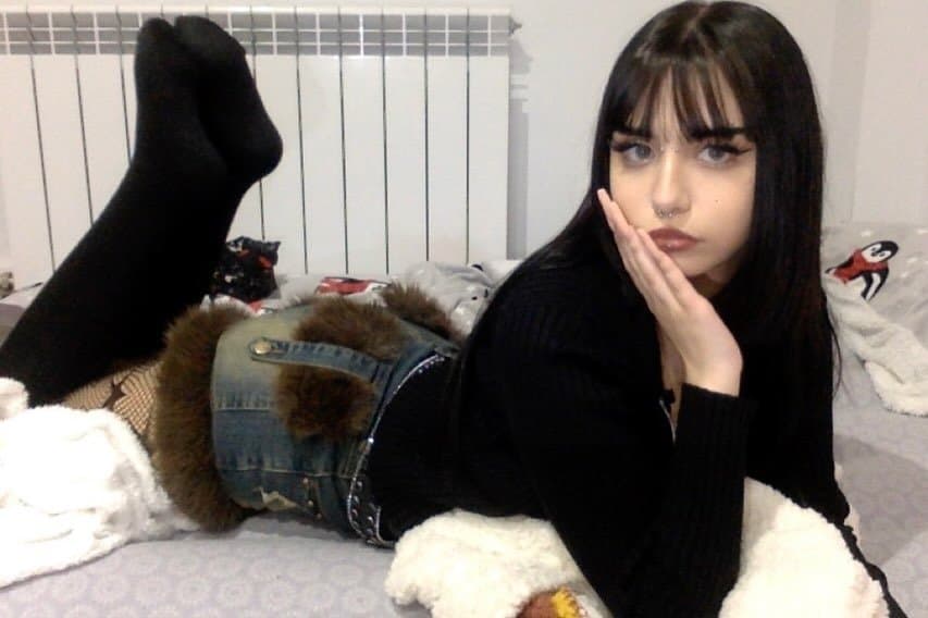 Venezuelan gothic slut