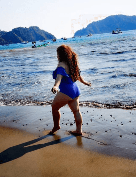 Chubby curvy Redhead