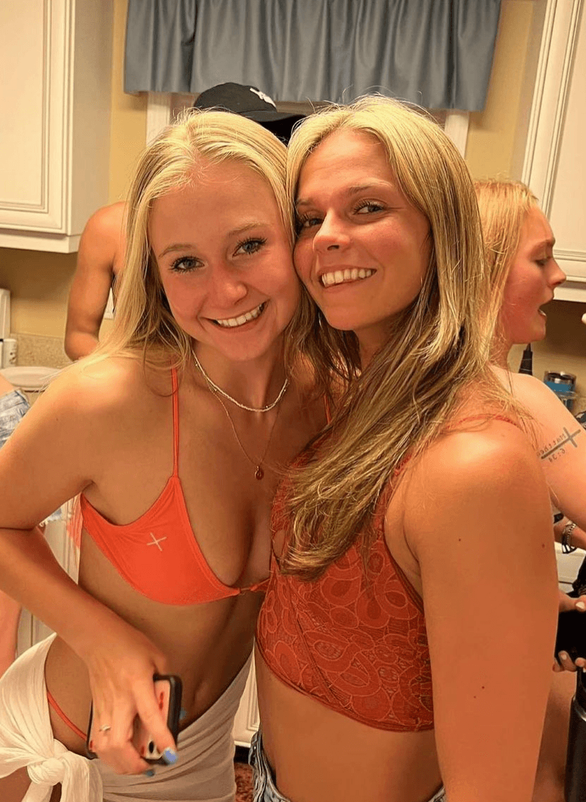 sexy gym slut 21yo sorority girl leaked pics - college, blonde teen, ass, butt, amateur, hoe thot 18