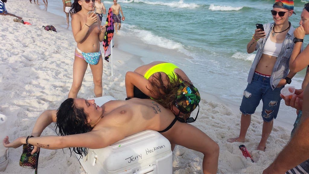 Beach sluts lick each other