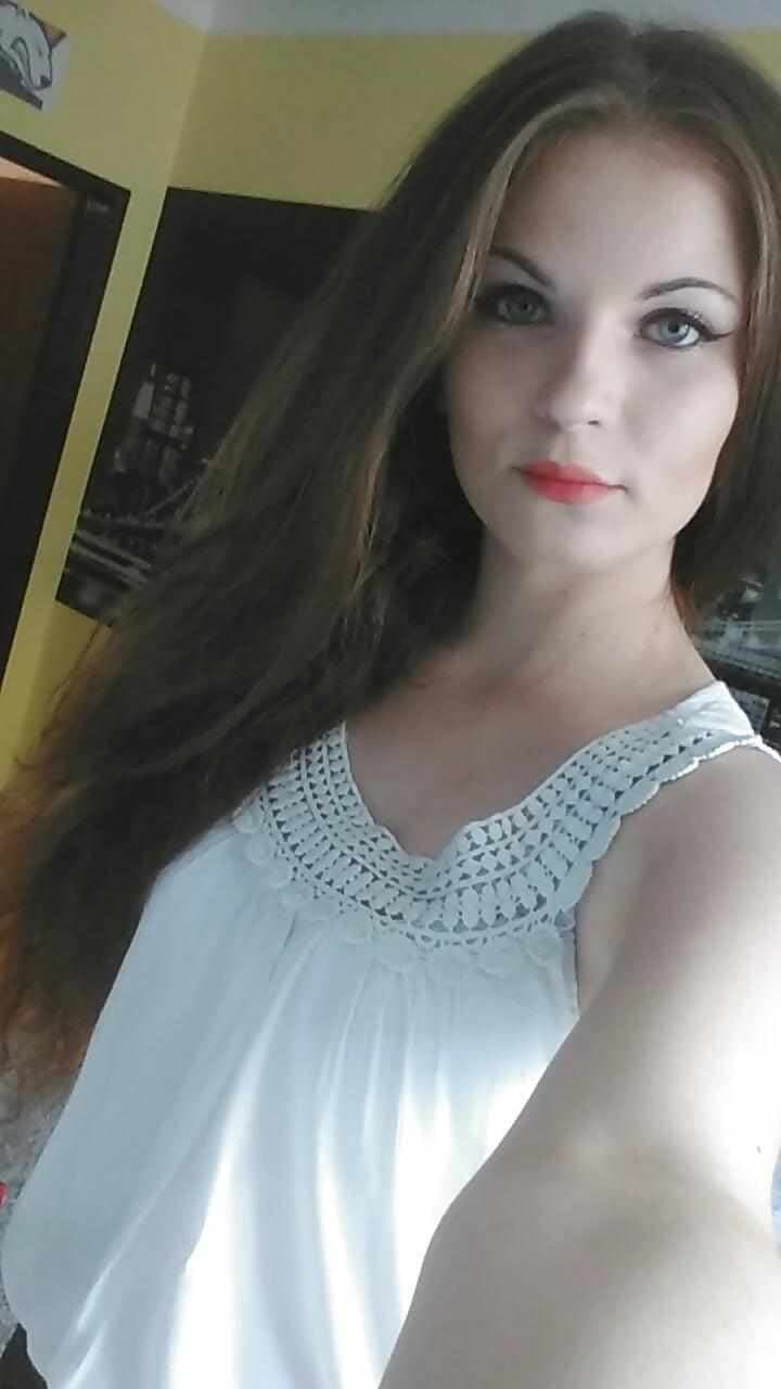 Polish amateur sluts wait for your dick