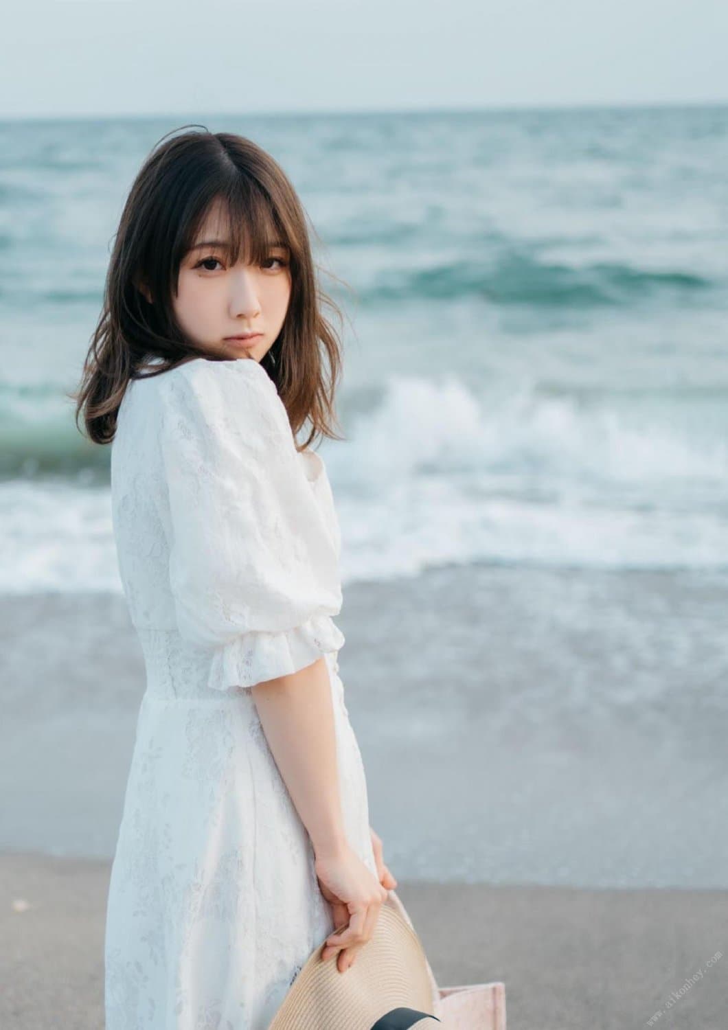 Momo Taiga 大河もも, グラビア写真集 「恋。」 Set.02 –