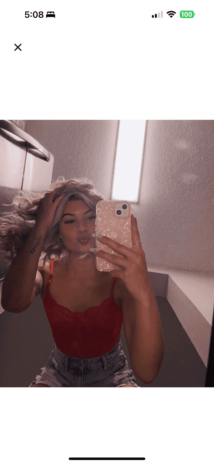 So jealous of this blonde smacking this ripped assholes hard cock on her face before sucking it good