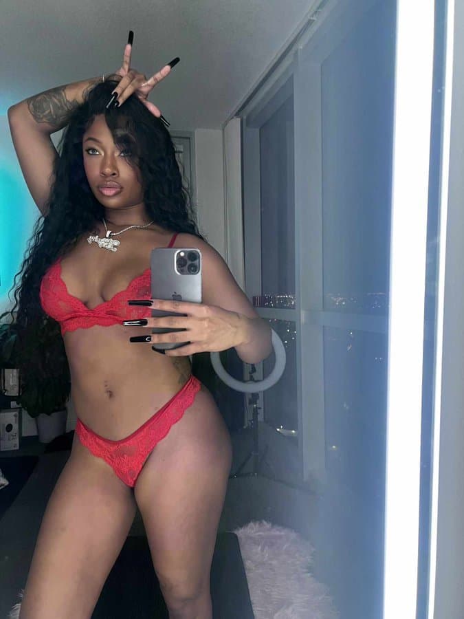 Click to view full size Lucky Charm + A Friend