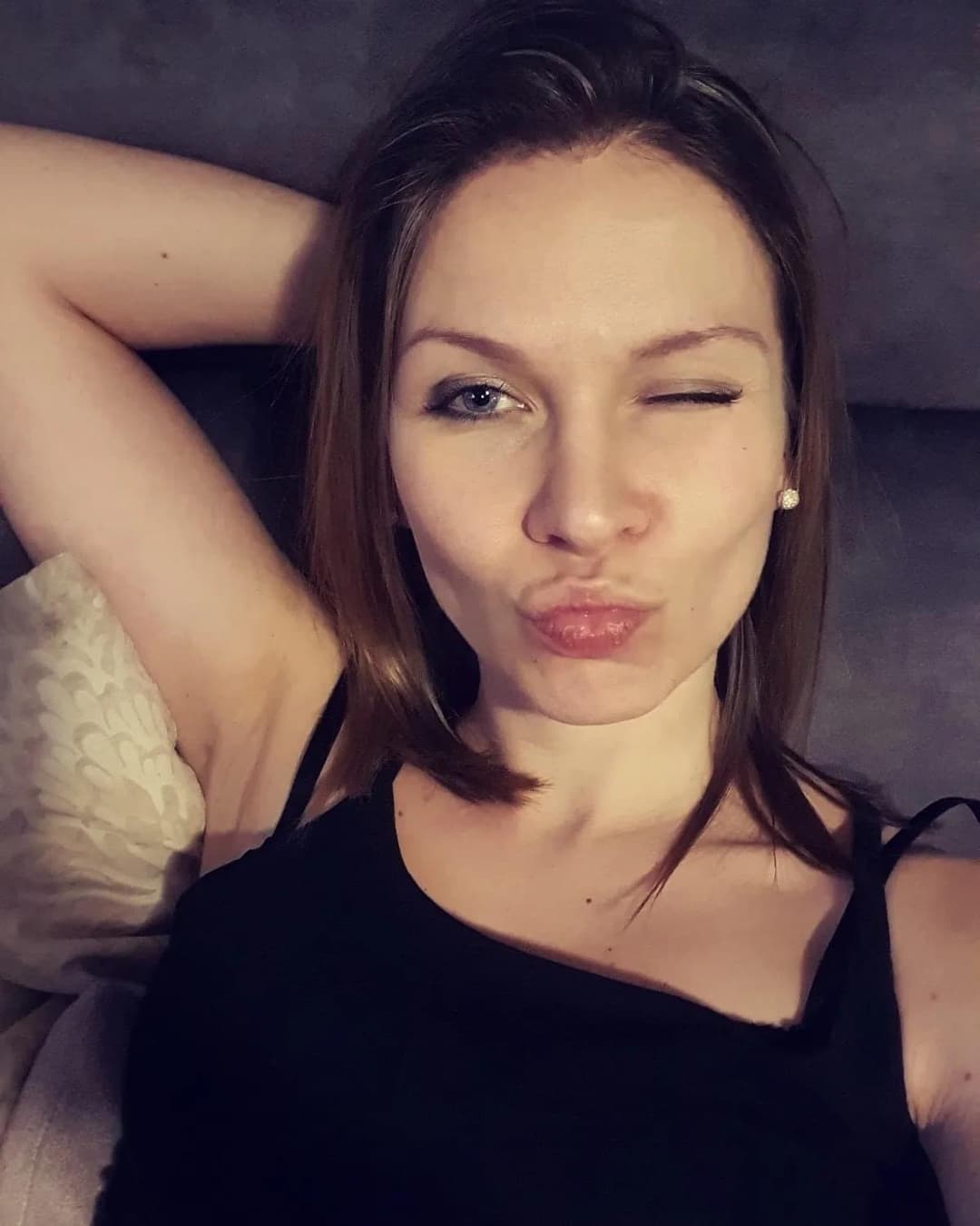 Anna, 37yo Milf from Bavaria/Germany, like to fuck and suck every cock