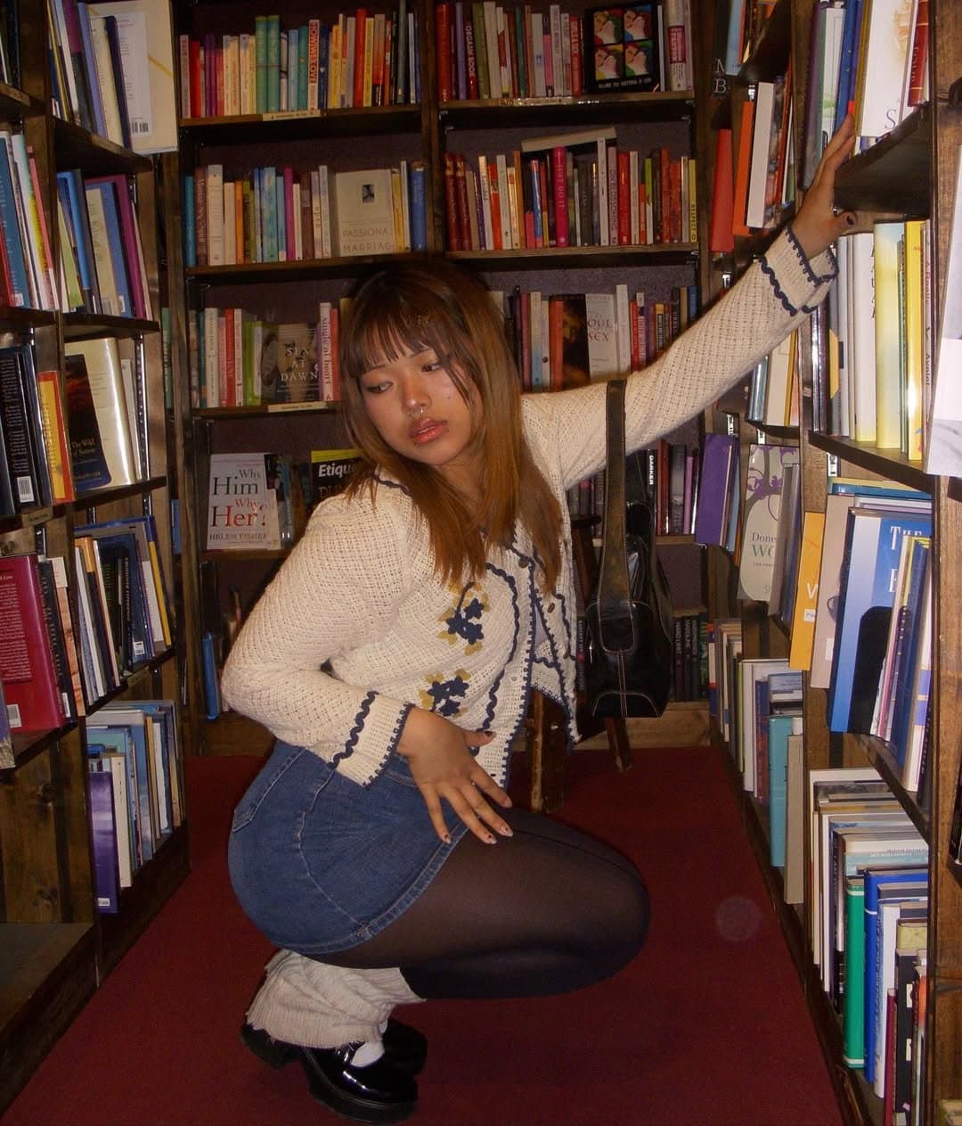 Cute Asian Masturbates and Cums