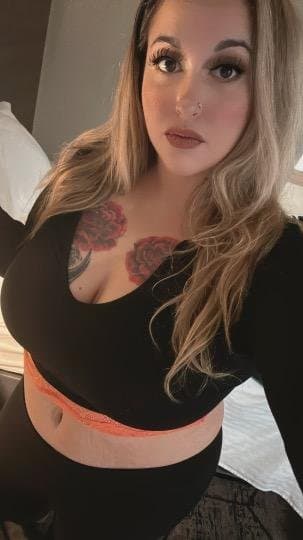 29 year old tattoo bfw Mariah Escort that I f yesterday good head head and doggy throat big p