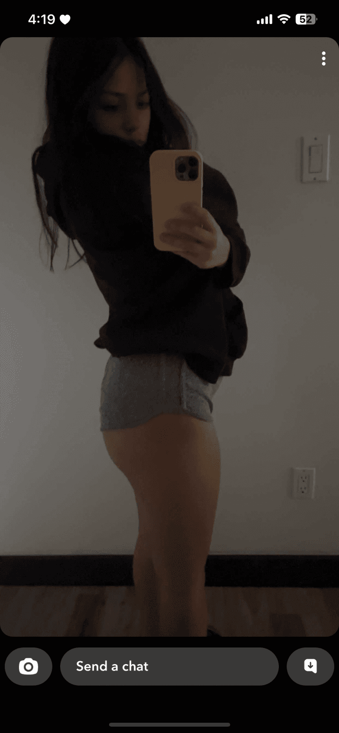 Click to view full size Teen GF has dirty white socks