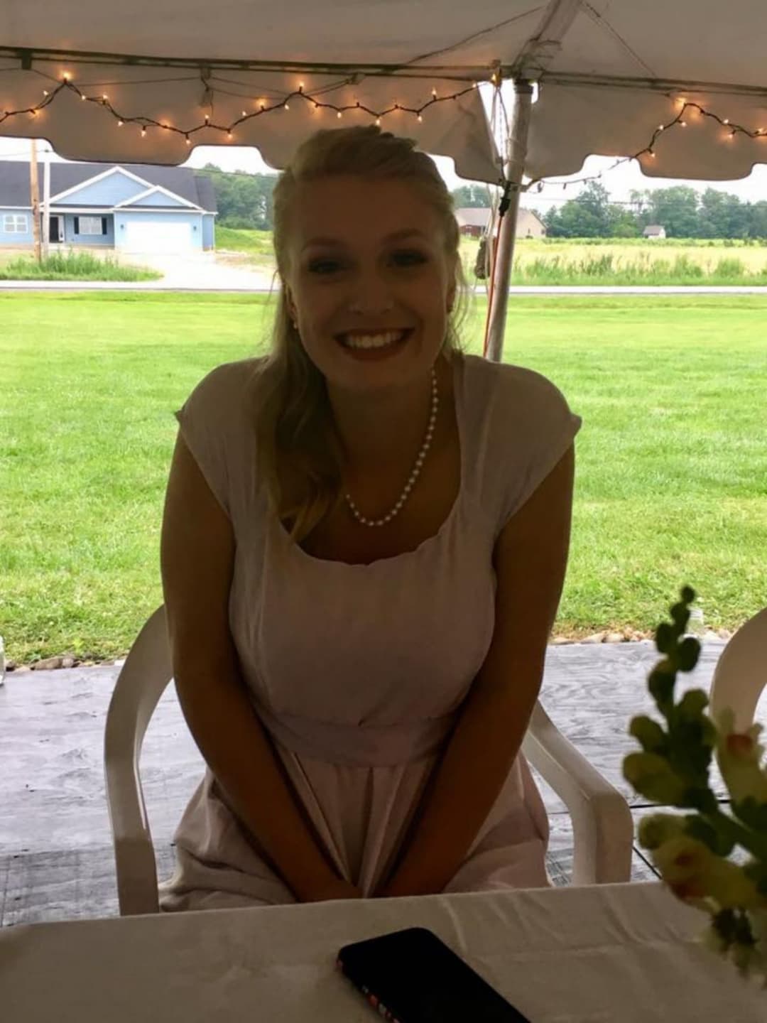 Brooklyn, 27 from Alberta Canada, paramedic, married Christian mom