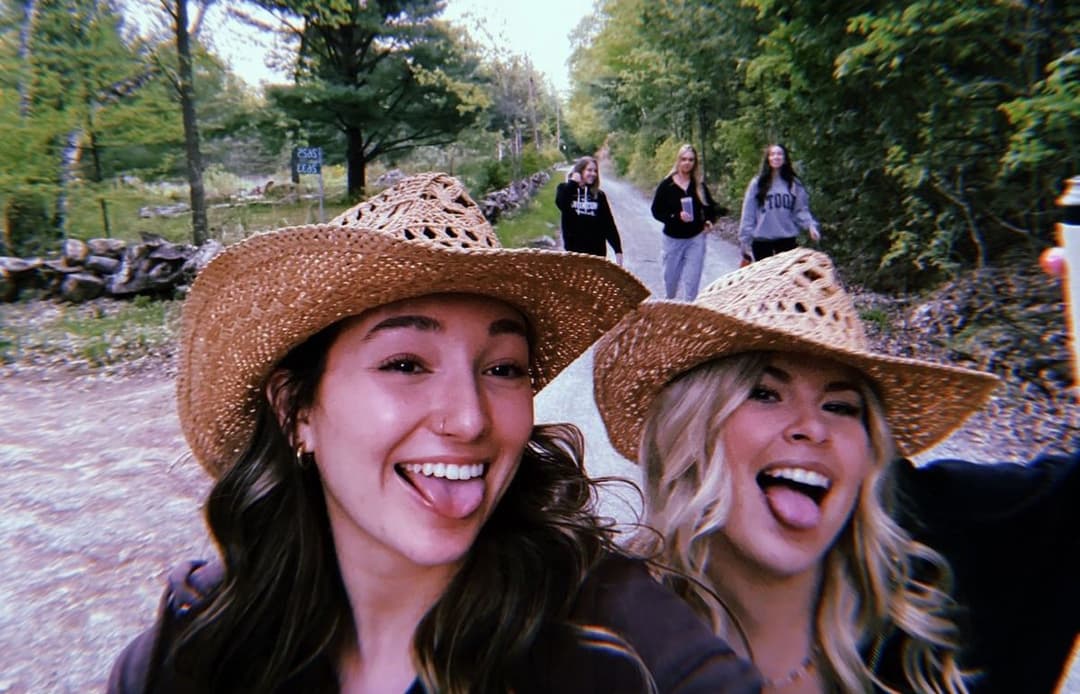 Which irl slut could handle the bigger dick?