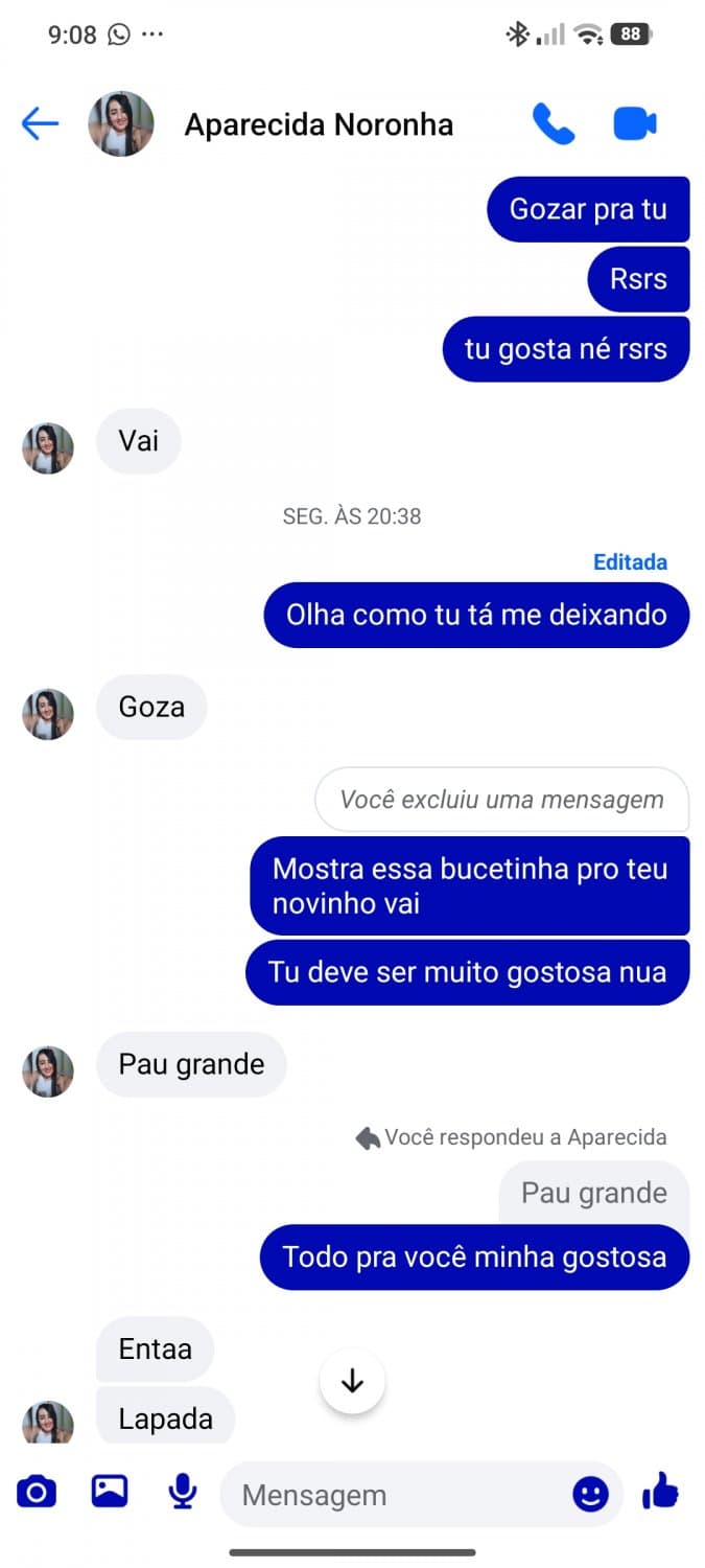 Coroa de fortaleza, mostra a buceta por Pix, mora no parque São José