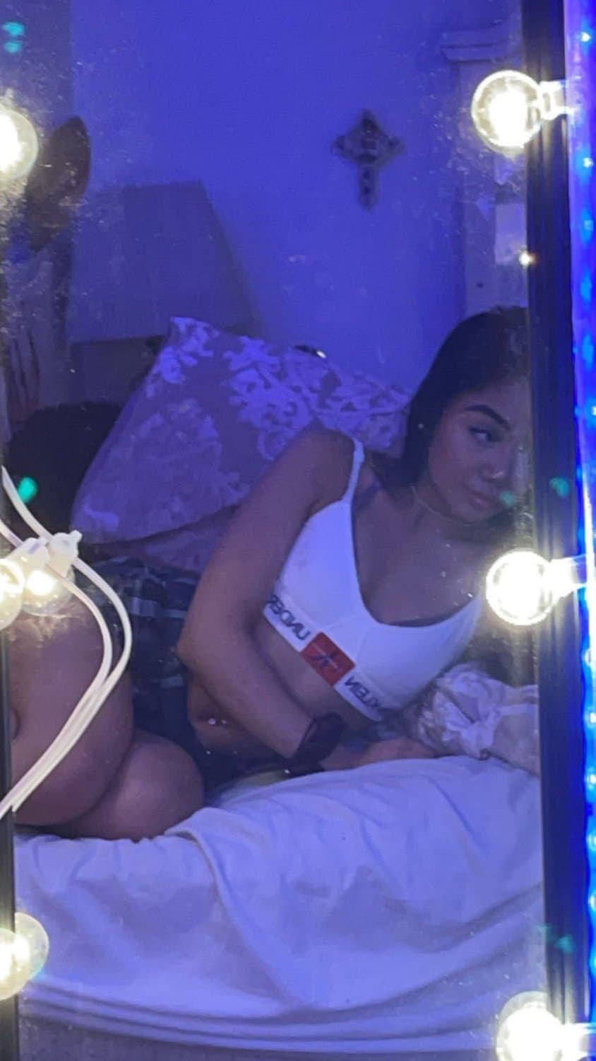 Click to view full size Sexy petite ABG teen Cece