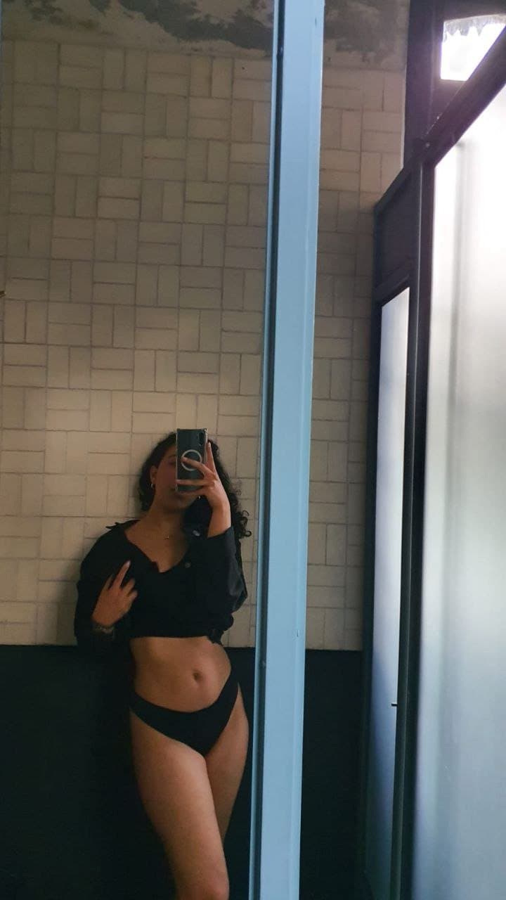 Putica entregada por cornudo, Salome, 25 años de bogota colombia