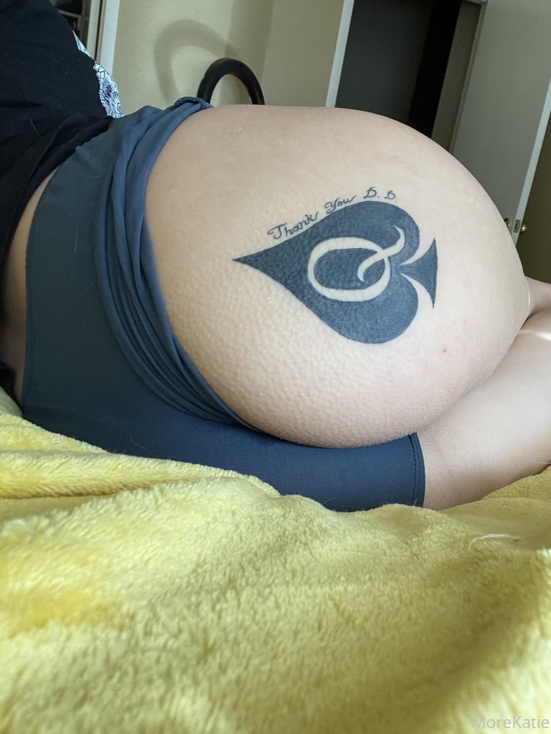 Getting QoS Tattoo- QUEEN OF SPADES TATTOO