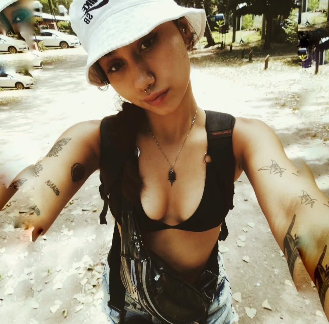 Trolita argentina pide pija pt2 (Argentina)