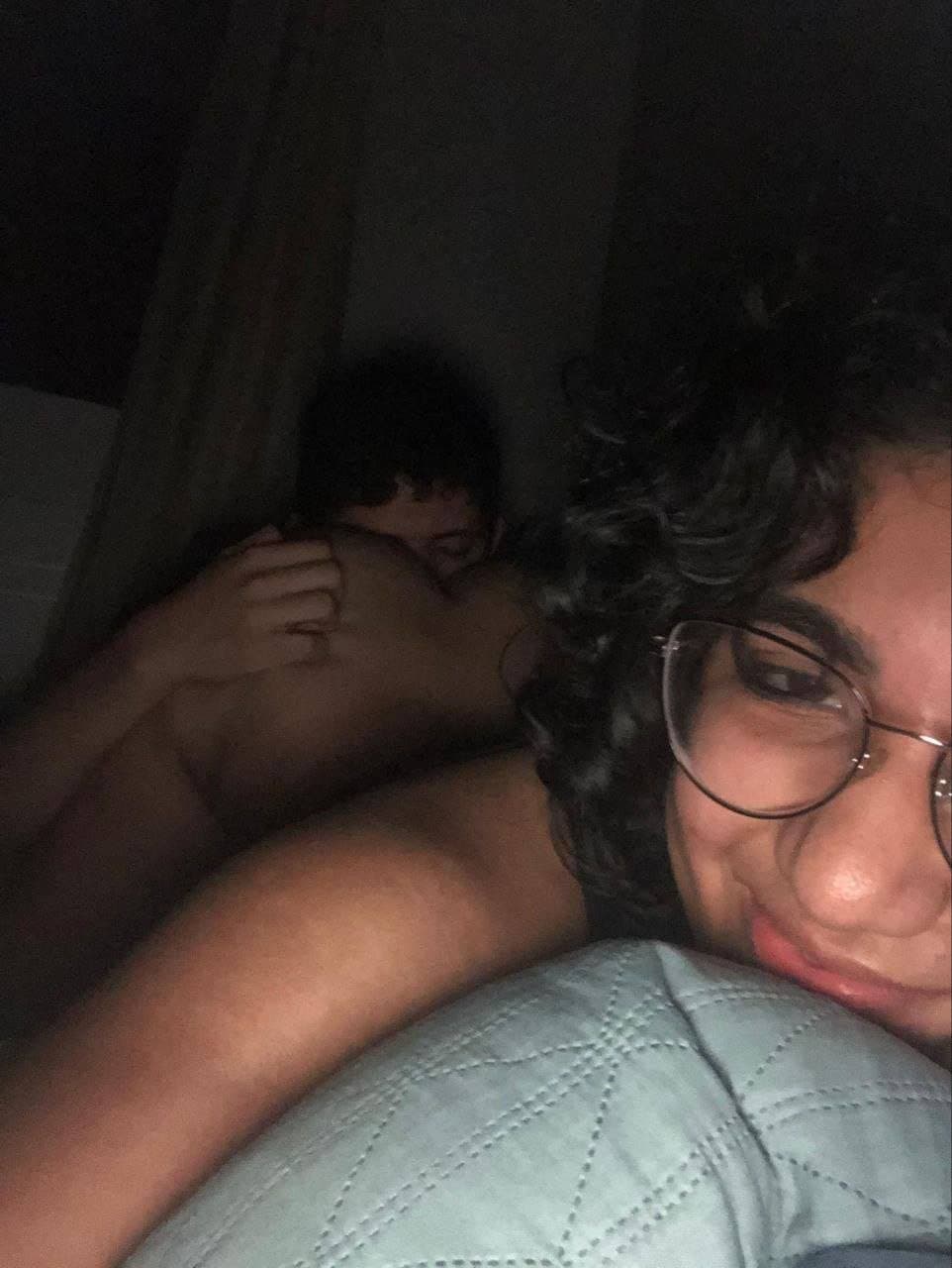 chupou e depois comeu o cuzinho da namorada