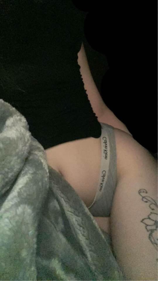 Click to view full size Let me message a girl you know on Kik! Her boyfriend sent me her username to message her. Results: