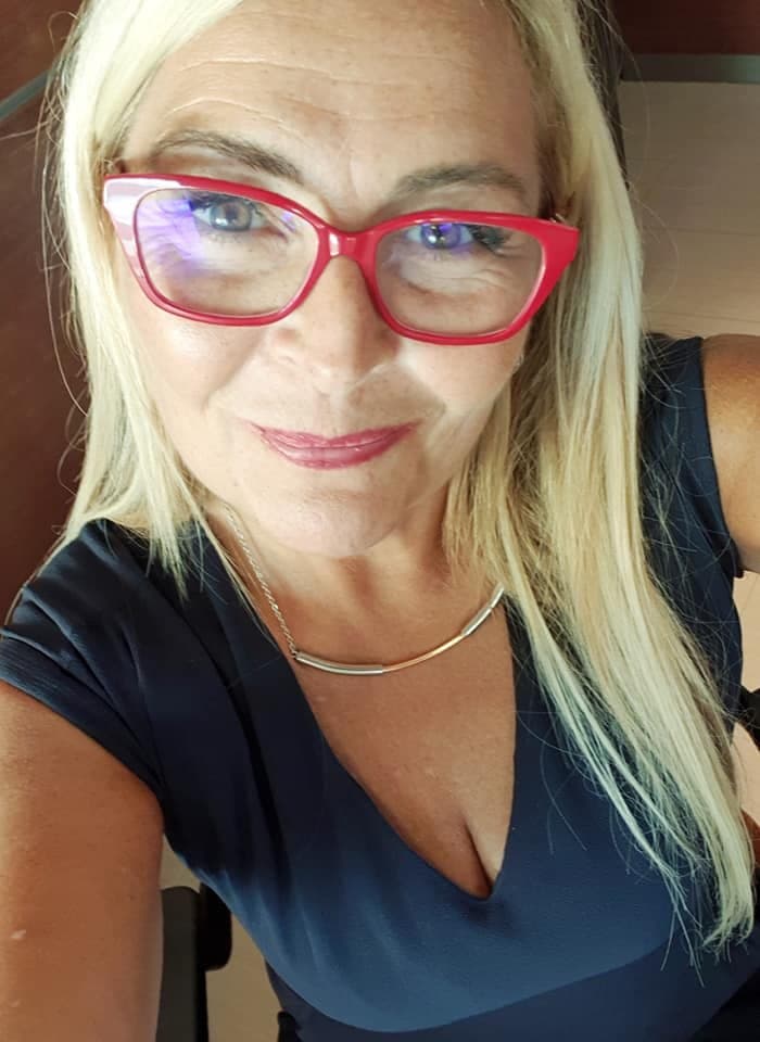 Ann Cath mature beauty