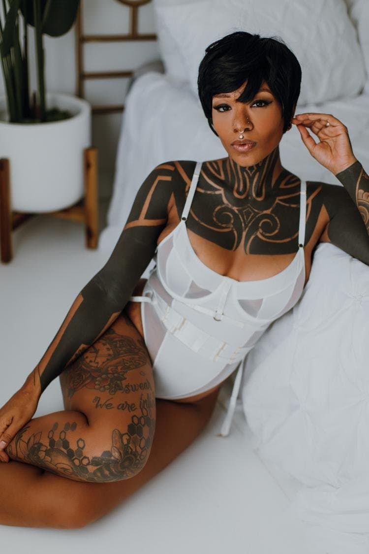 Tatted black beauty boudoir