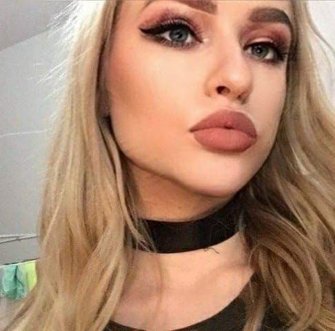 18yo Alternative Blonde Teen with Big Ass