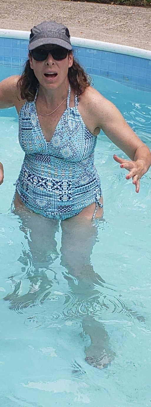 Click to view full size Sexy, horny, naughty Mormon milf in swimsuits and her birthday suit!!