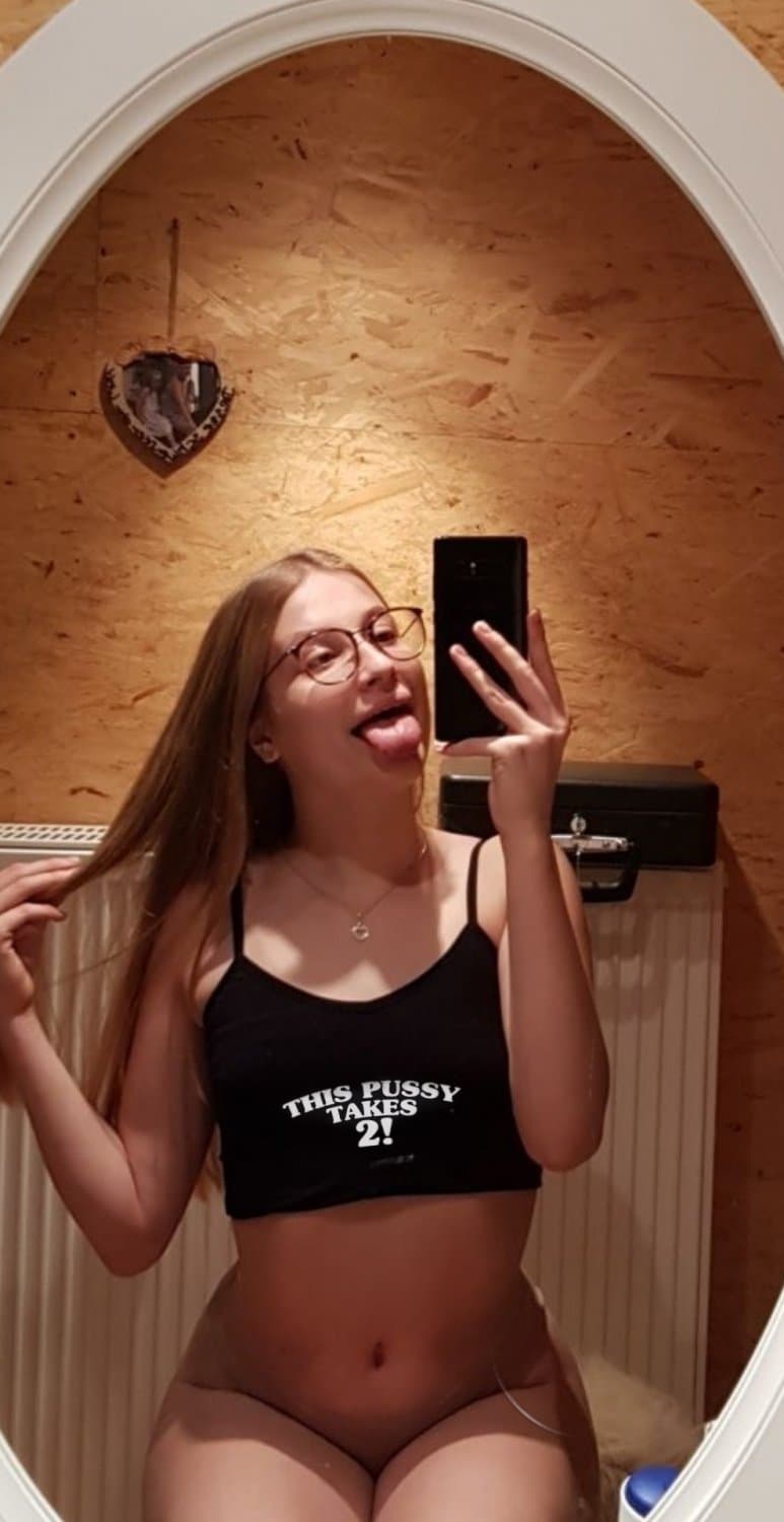 Sexy german webslut Karina