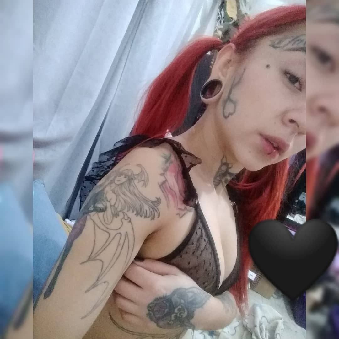 Putita Poblana Andie Neko le gusta que la vean desnuda