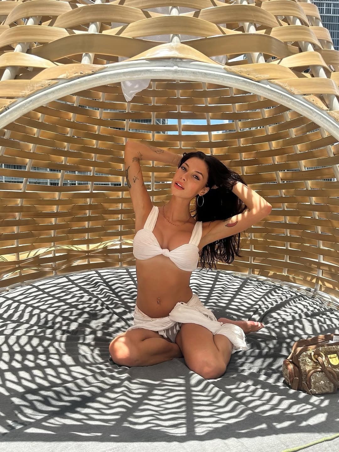 Sisters friend grew up super hot and was licking my buddies balls at this house party