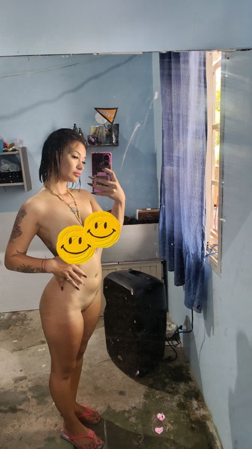 98babyescopiana-una puta de buenas tetas