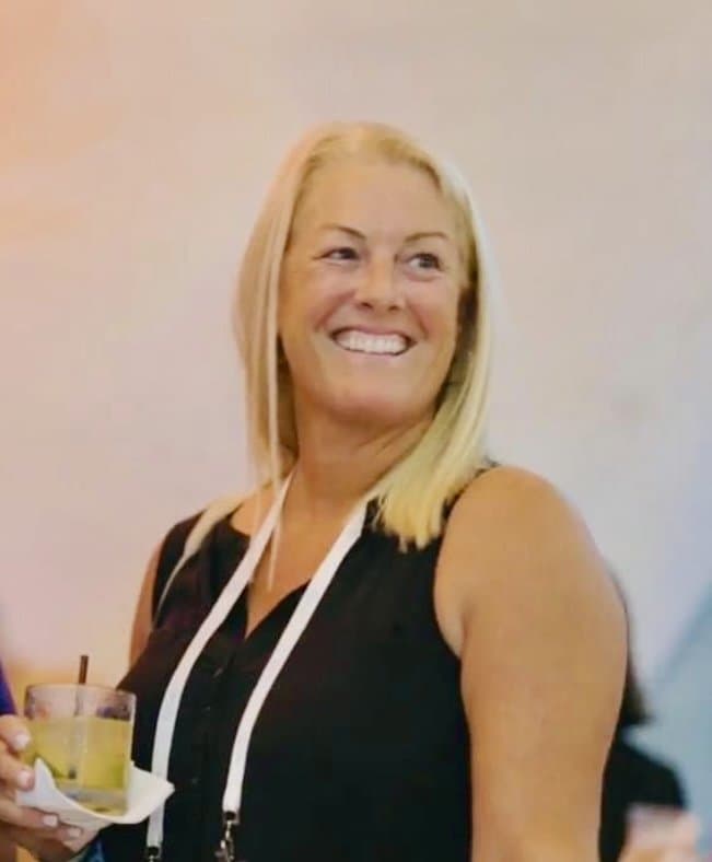 Conservative milf caught naked in public on camera