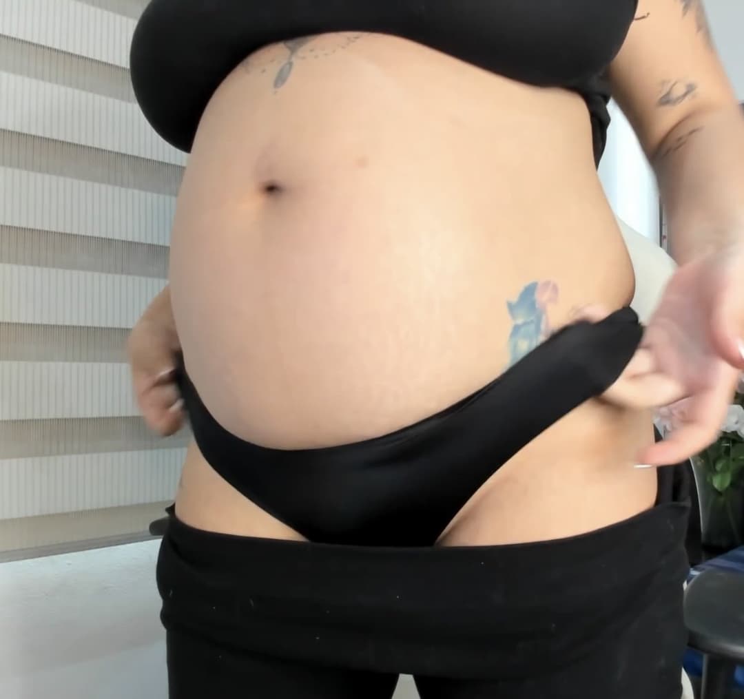 Click to view full size Pregnant Camwhores Pt. 8