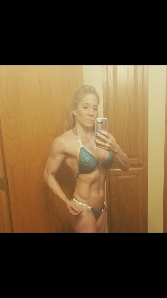 Brock Loves Working Out and Sucking Cock