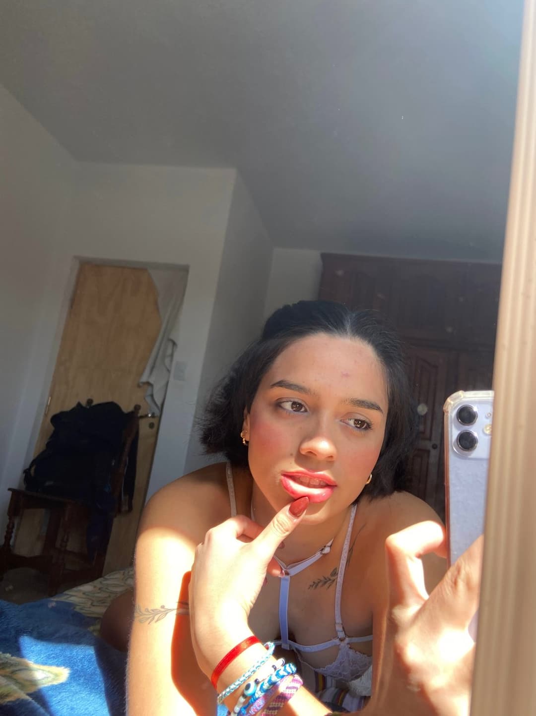 Perfect lighting, perfect tease… perfect reason to lose control