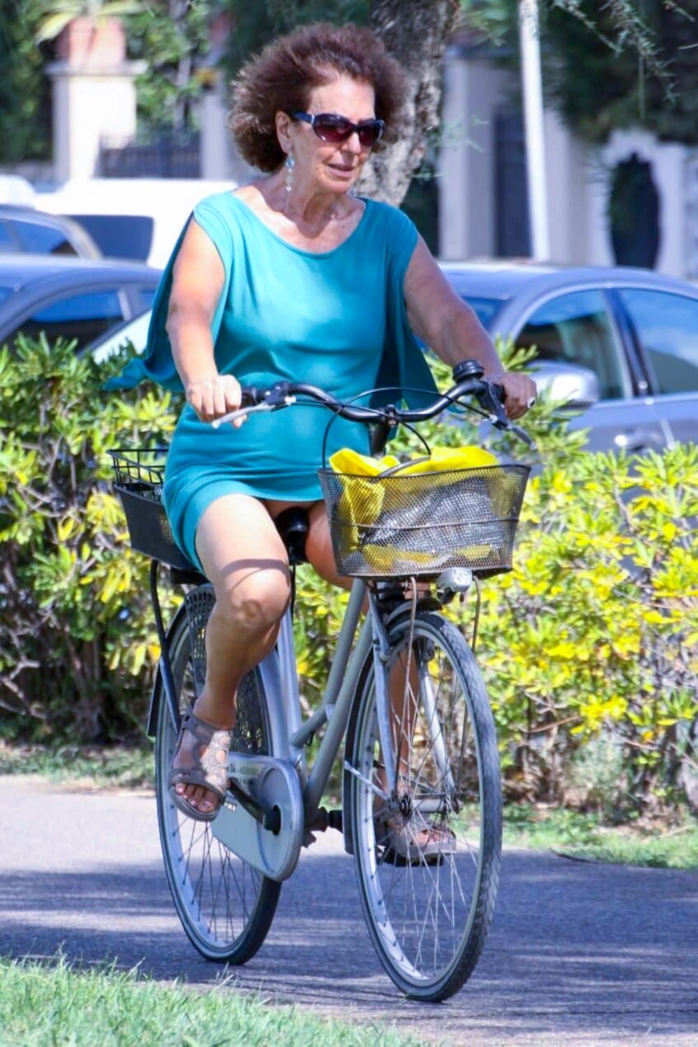 Granny without panties on the bike...