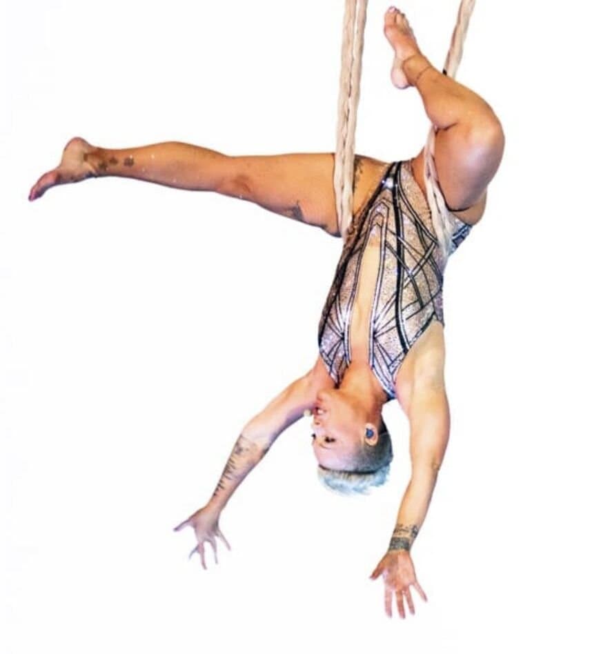 Pink Banging Body & Hot Ass & Petite Suckable Tits Has Me Dripping For The Goddess ?