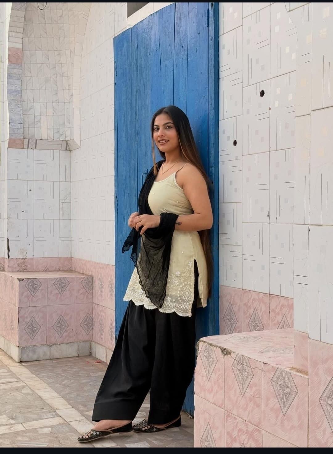 Punjabi desi girl in doggystyle by random guy indian