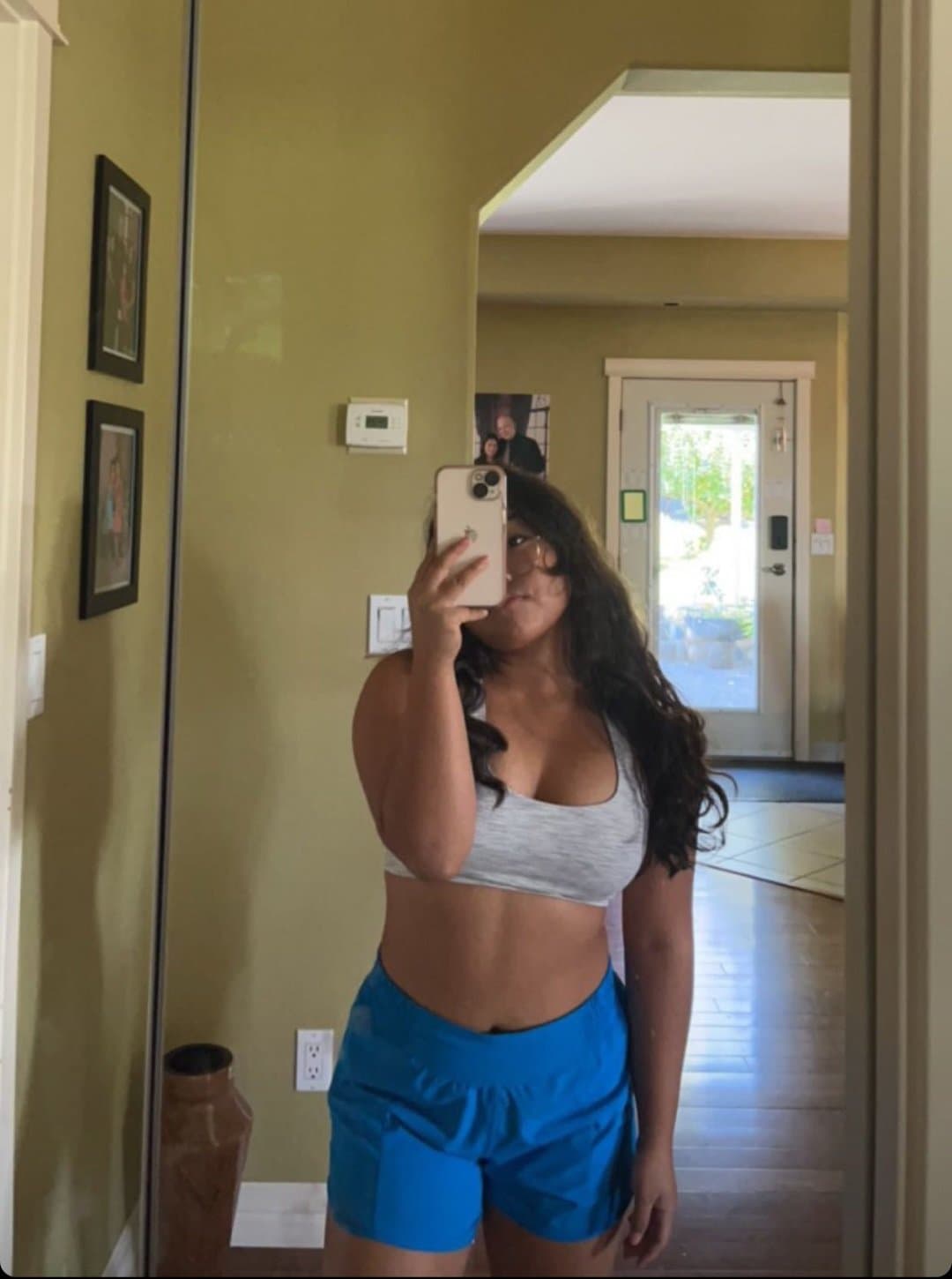 Monique 18 nudes of the busty asian girl