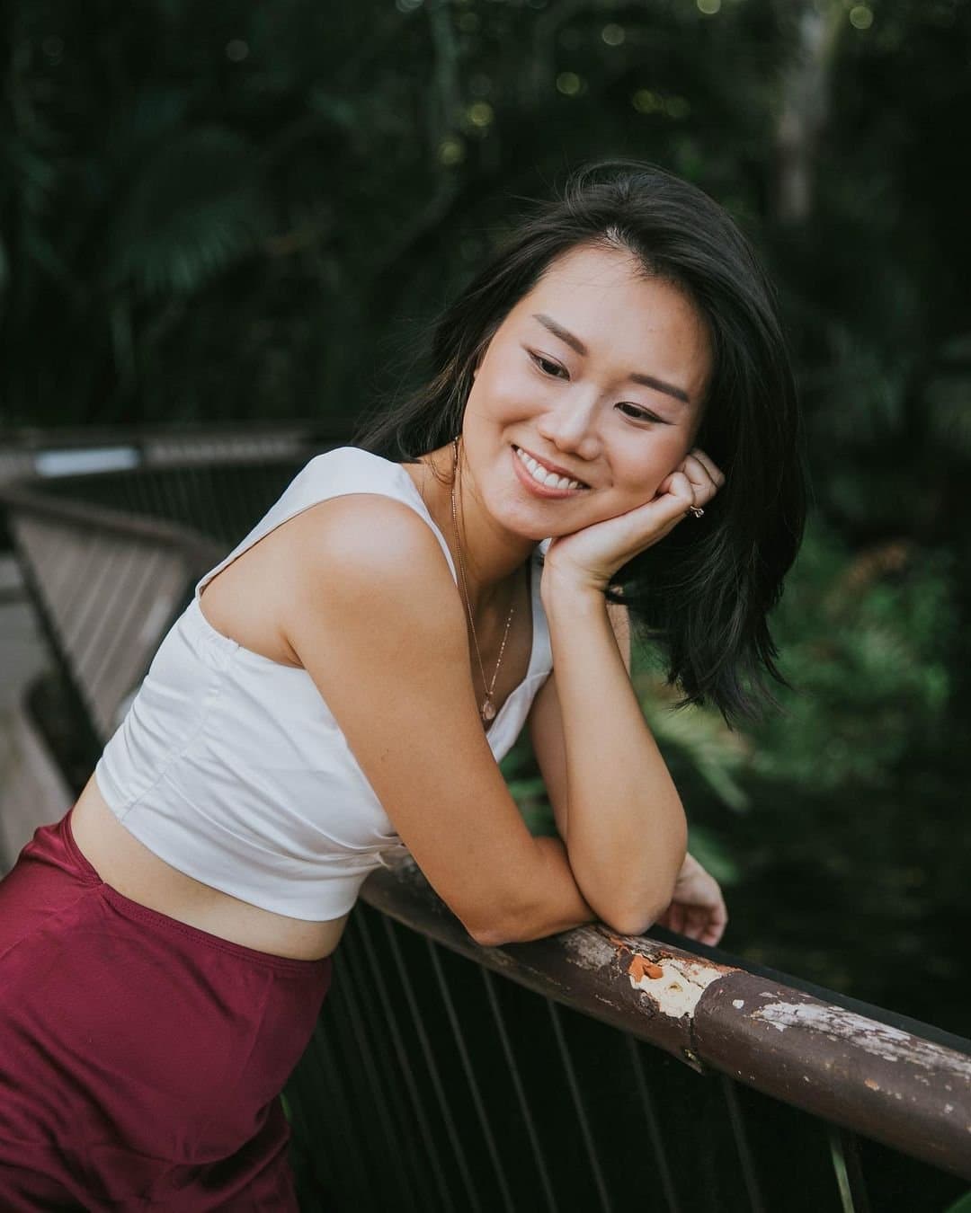 Hot Thai girl filmed herself showing her boobs