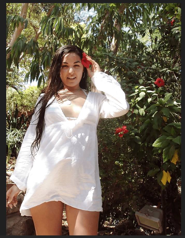 Click to view full size Israeli cumslut smokes and takes cum and cock from condoms