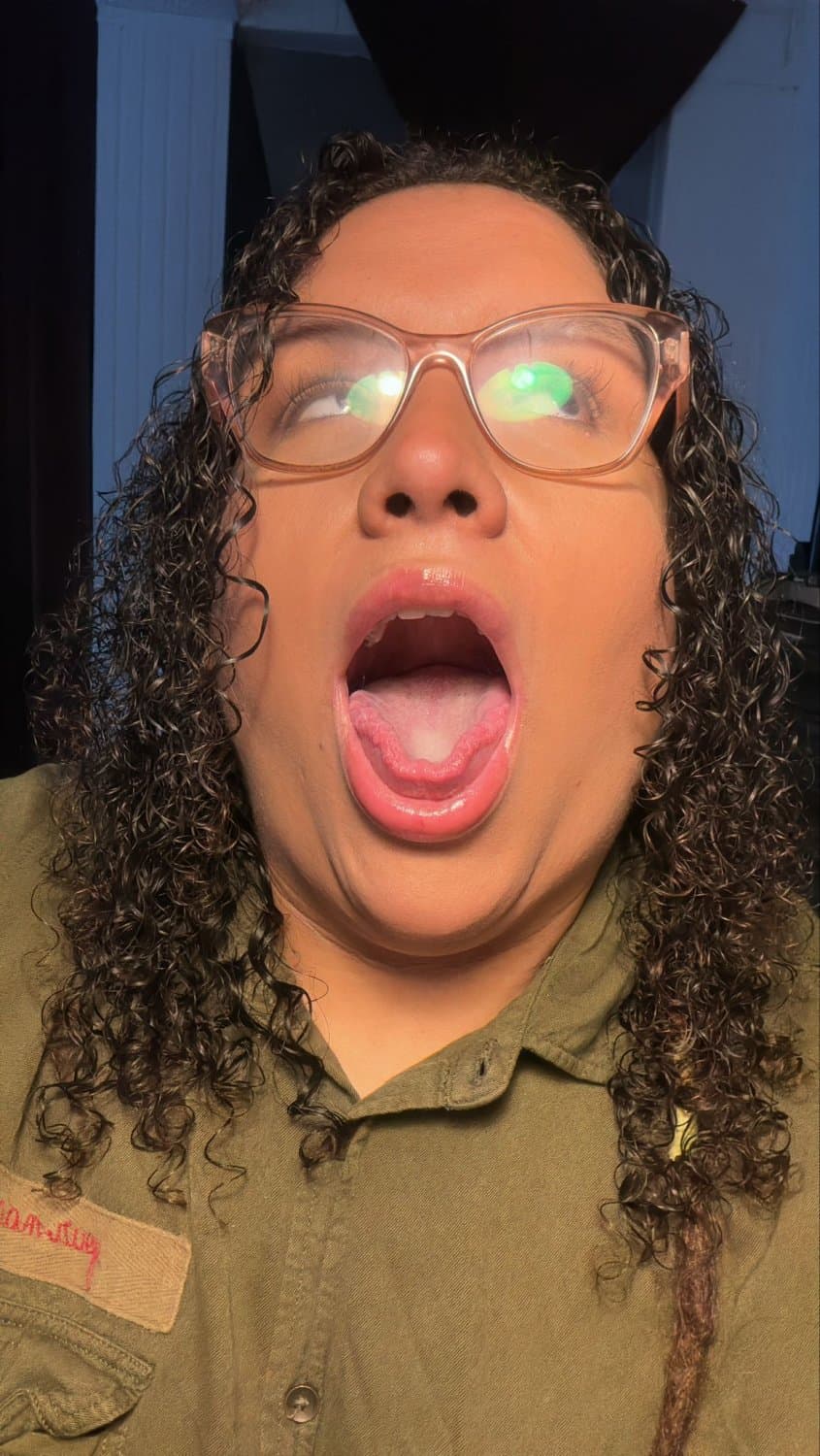 IMG-complete slut wife