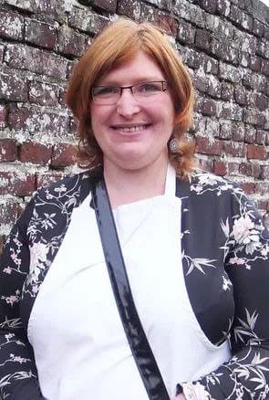 Angélique la bouchère fait cocu son mari avec des hardeurs