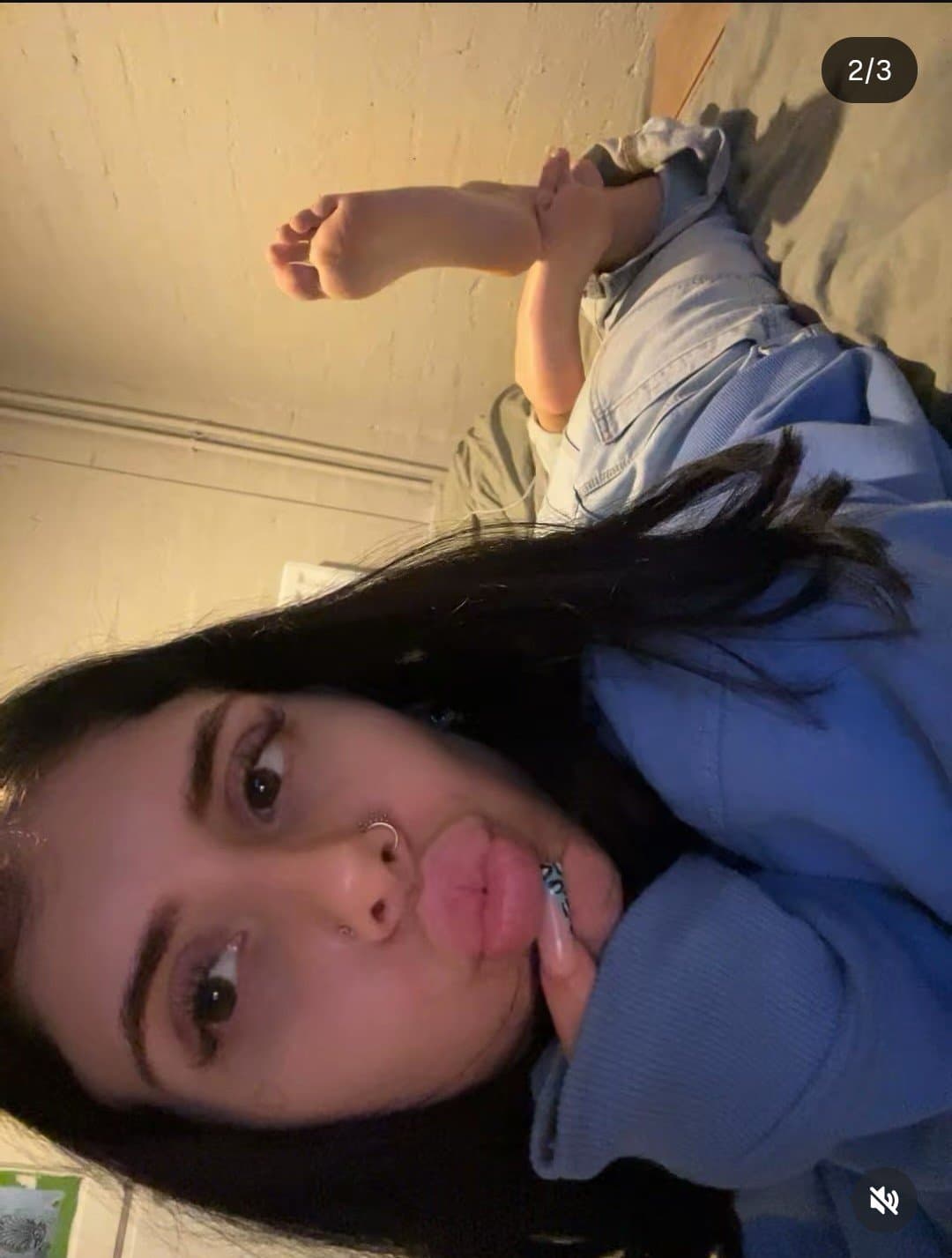 Lilly moon ass x feet view ????