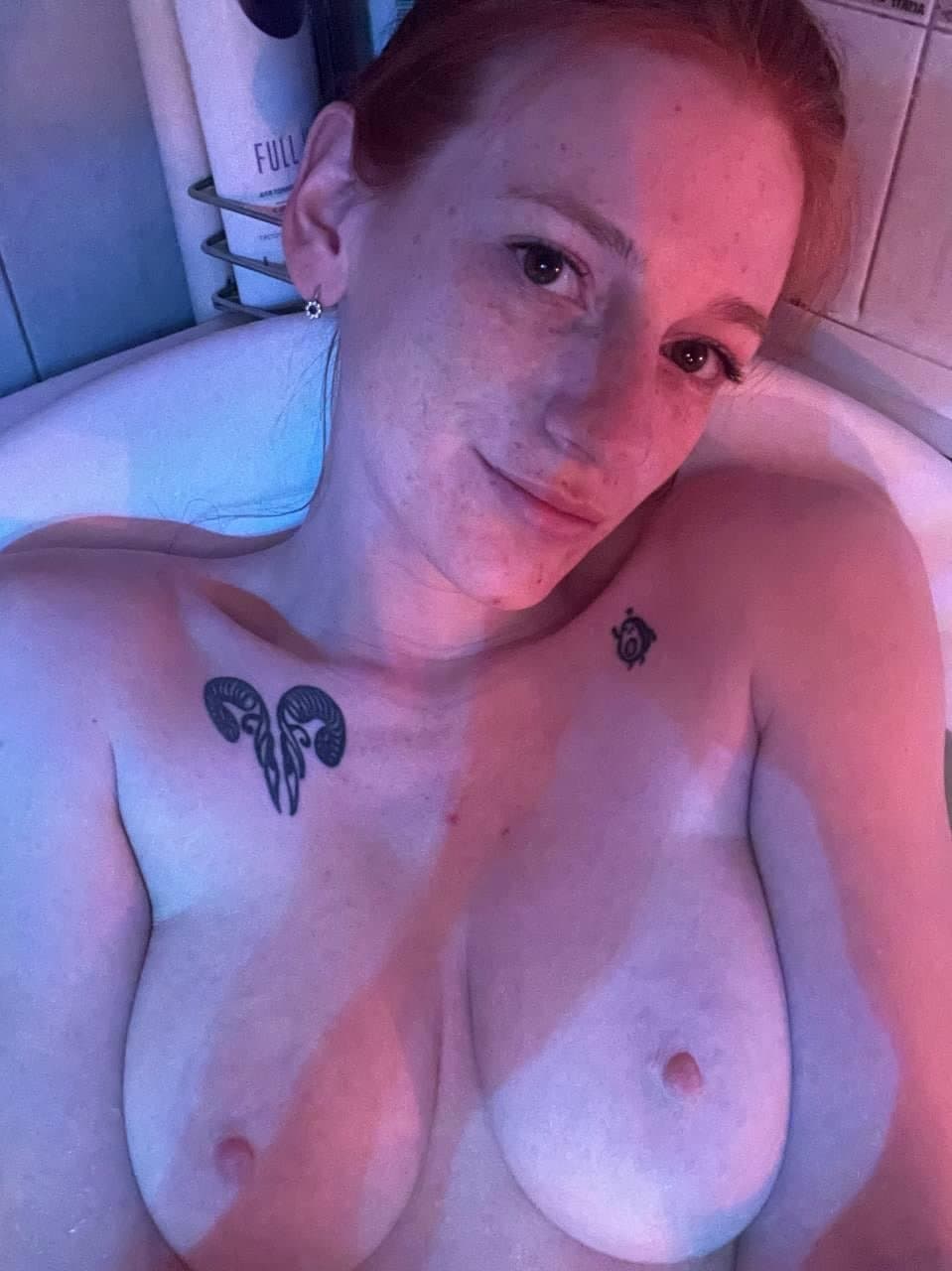 Curvy Redhead PAWG Slut